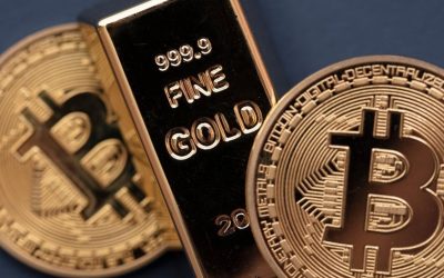 Gold Smashes Through $4,200 As Bitcoin Stuck At $112,000: What’s Driving The Underperformance?
