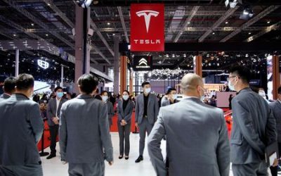 Tesla targets pre-lockdown output in Shanghai by mid-May