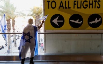 Major airlines suspend flights after attack on Israel