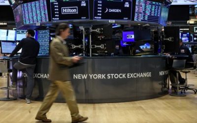Stocks steady, bonds in euphoric mood on bets of peak rates