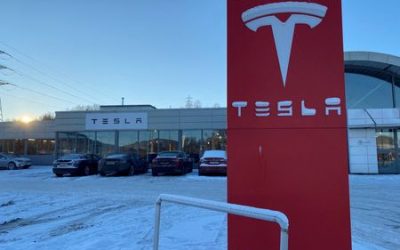 Norway wealth fund pushes Tesla for union recognition, will keep its stake