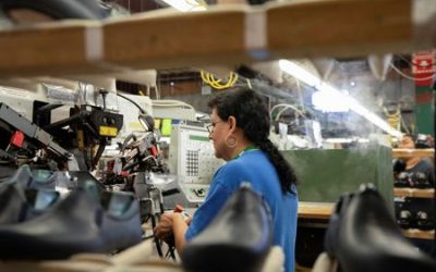US manufacturing output ekes out small gain in December
